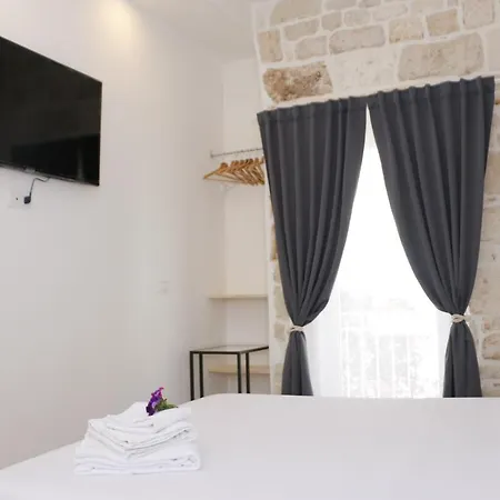 La Nicchia فندق مبيت وإفطار كونفيرسانو